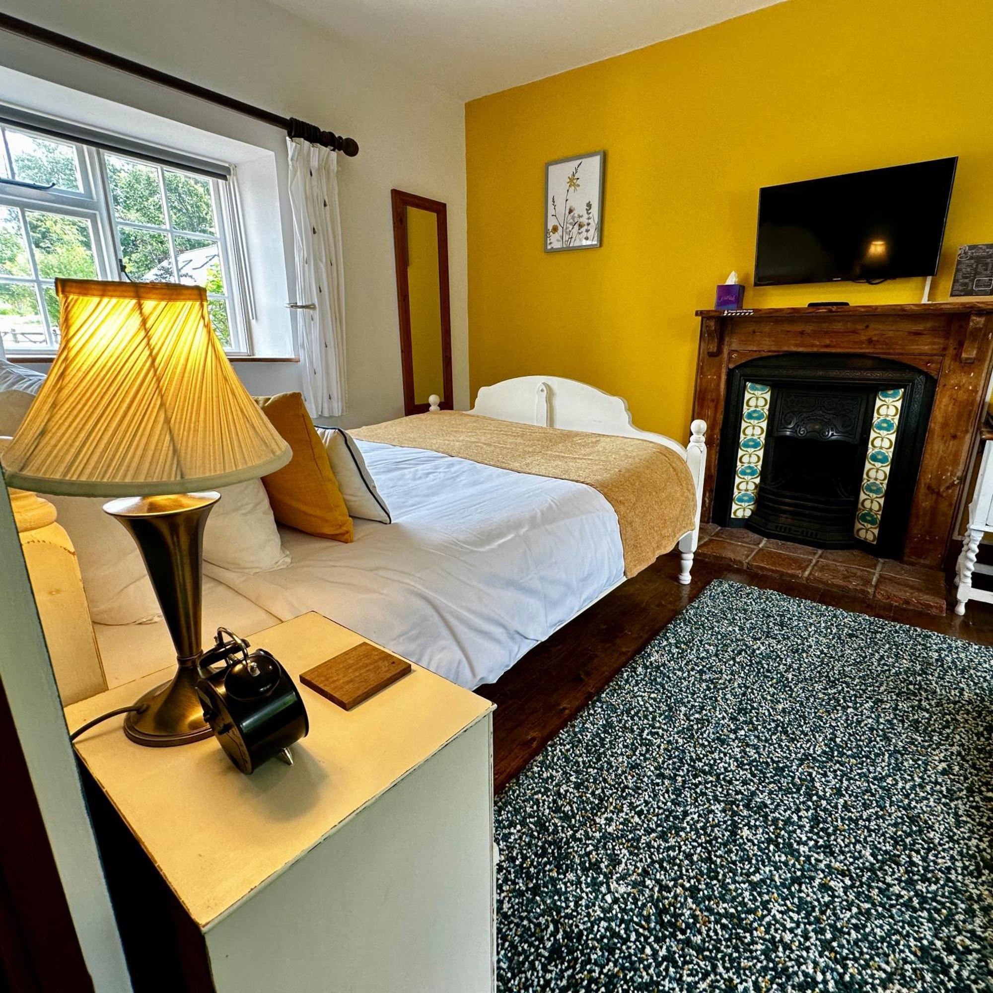 Home Farm Bed & Breakfast Милтон-Кейнс Экстерьер фото